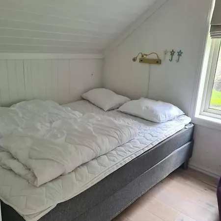 Solheimhuset - Naer Tjome Og Verdensende Villa *